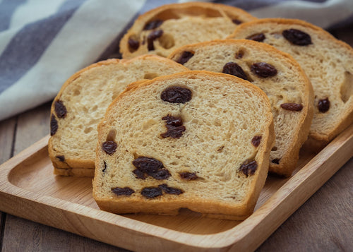 Almond Rum Cake with Raisins