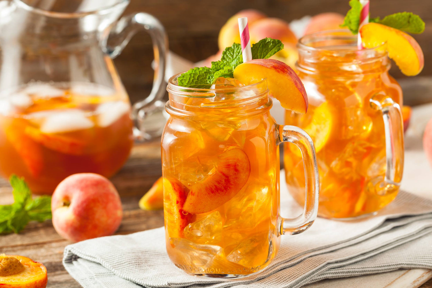 Refreshing Peach and Honey Iced Tea